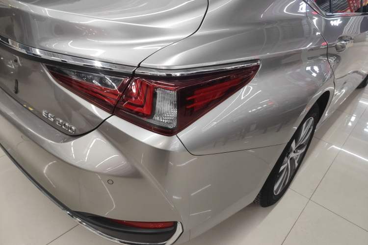 Used Lexus ES 2020 200 Excellence Edition