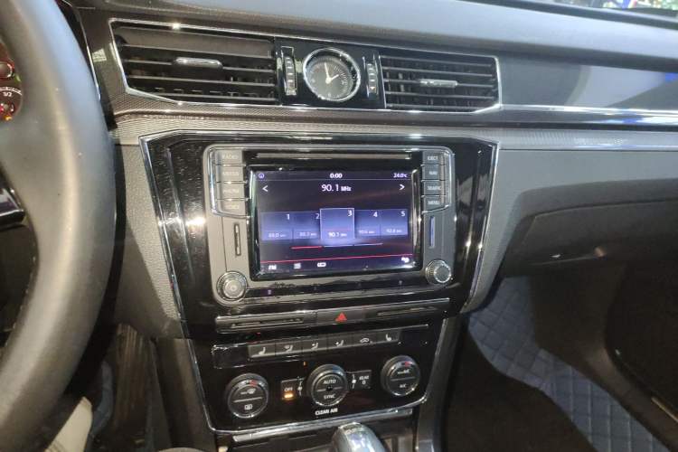 Used Volkswagen Passat 2016 330TSI DSG Prestige Edition
