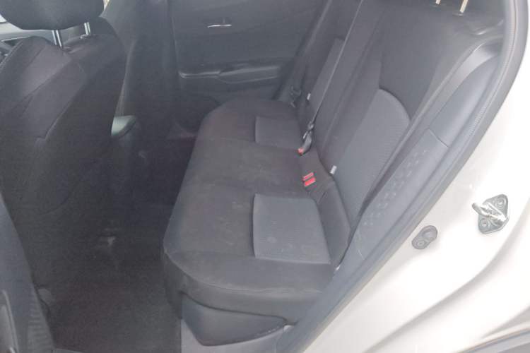 Used Toyota IZOA 2021 2.0L Enjoy Edition
