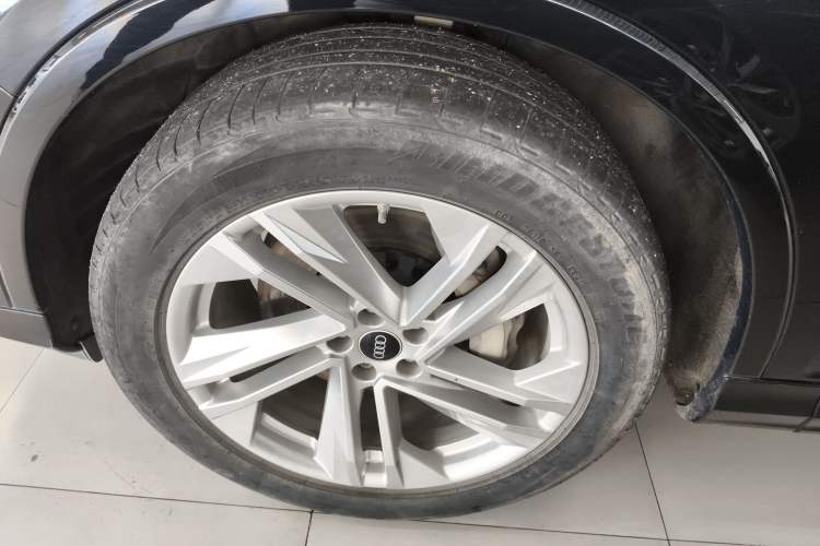 Used Audi Q7 2021 45 TFSI quattro S line Sport model