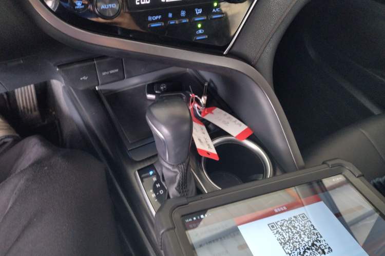 Used Toyota Camry 2021 2.0G Luxury Edition
