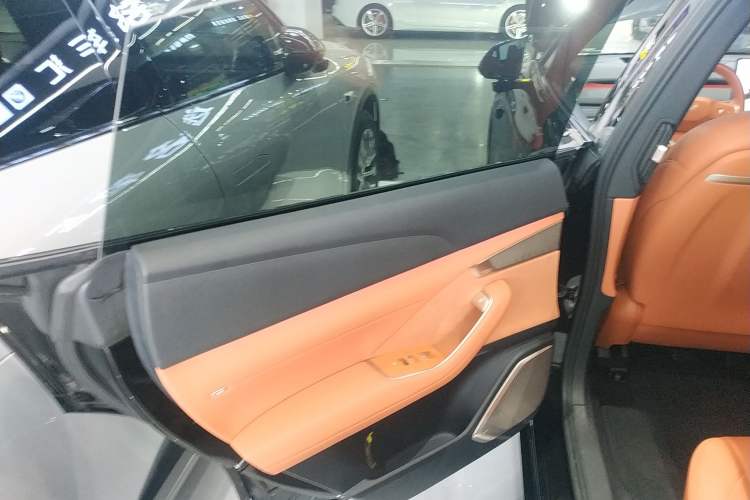 Used ONVO L60 2024 60 kWh Rear-Drive Version
