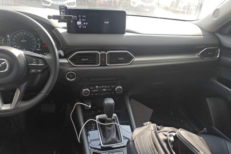 Used Mazda CX-5 2022 2.5L Automatic Two-Wheel Drive Smart Version
