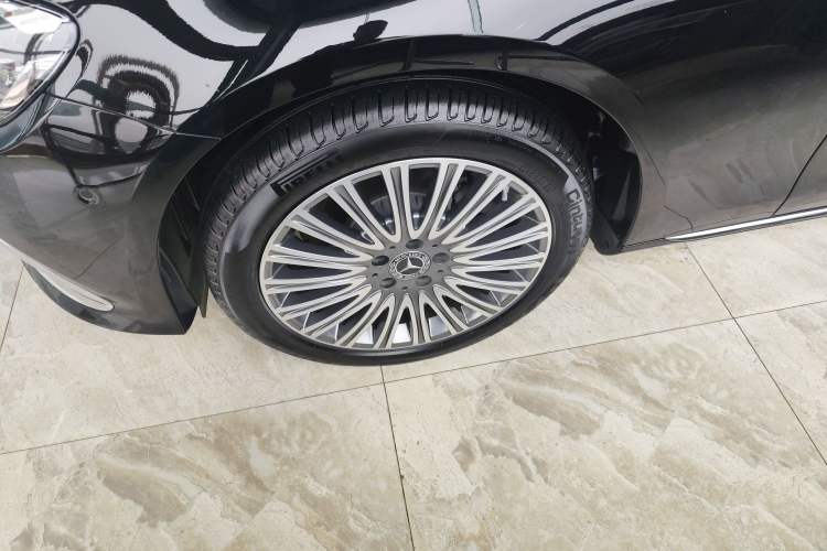 Used Mercedes-Benz E-Class 2023 E 300 L Luxury Model
