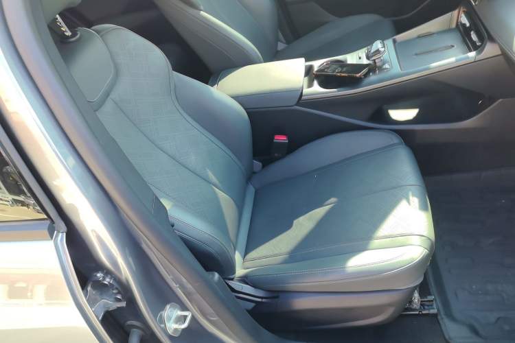 Used BYD Qin PLUS 2025 DM-i Smart Drive 55KM Leading Model
