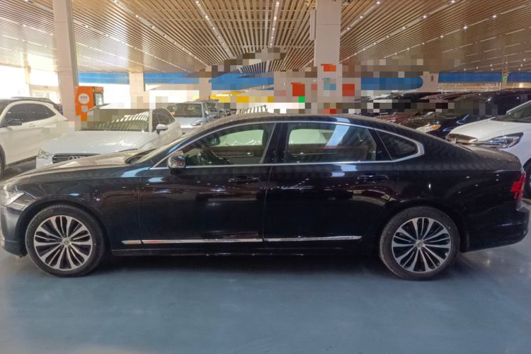 Used Volvo S90 2024 B5 Zhiyi Luxury Edition
