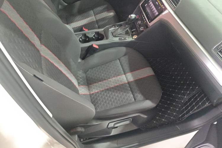 Used Volkswagen Lamando 2021 230TSI DSG Fashion Edition