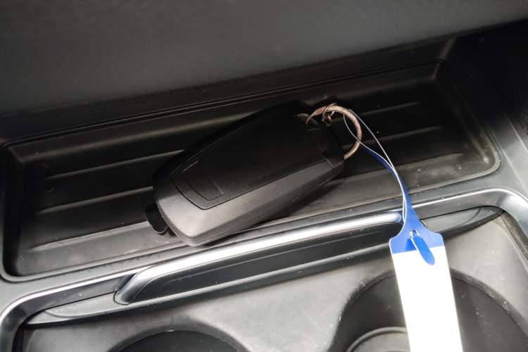 TDK.VehicleDetails.img