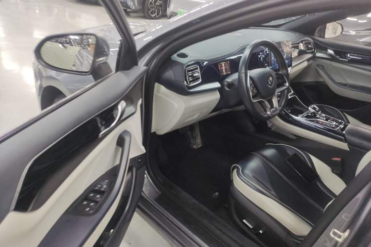 Used BYD Qin PLUS 2021 EV 400KM Luxury Model
