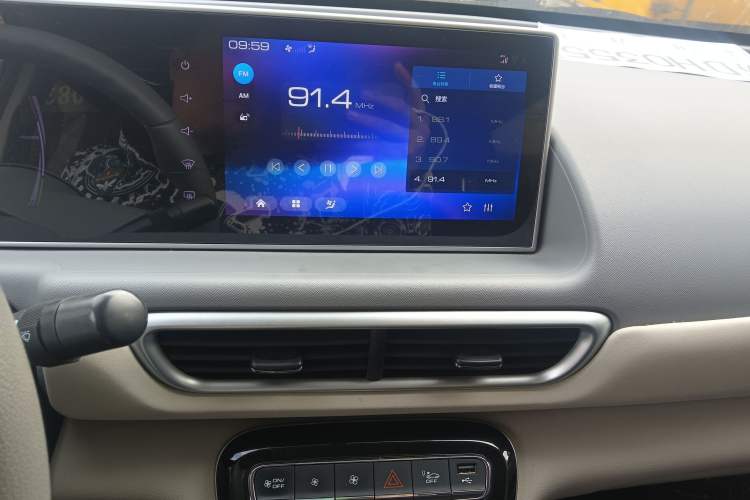 Used ORA White Cat 2022 Upgraded Model 305km Comfort Version Lithium-Ion Battery