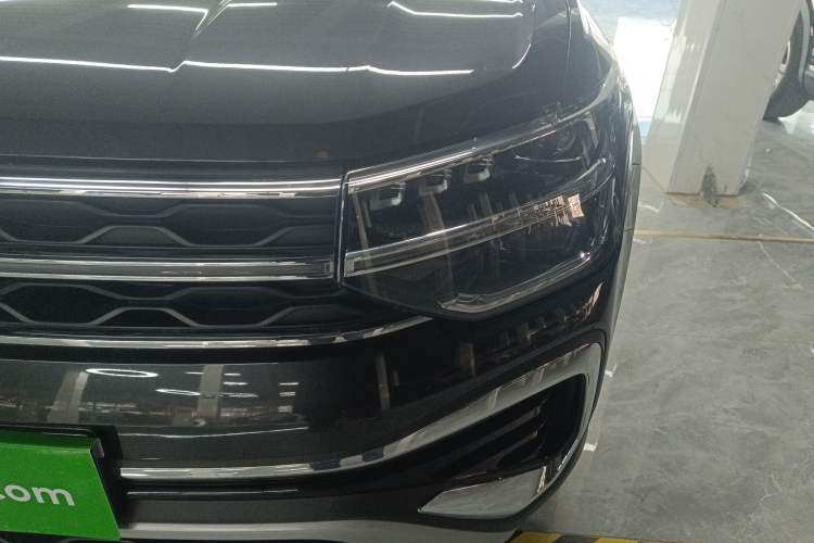 Used Volkswagen Tharu 2023 300TSI Two-Wheel-Drive Full Moon Edition