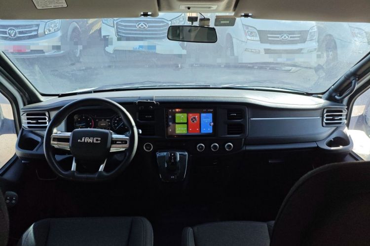 Used JMC Fushun 2023 2.0T Automatic Short-Wheelbase Mid-Top Commercial Multi-Purpose 6-Seater Passenger Vehicle
