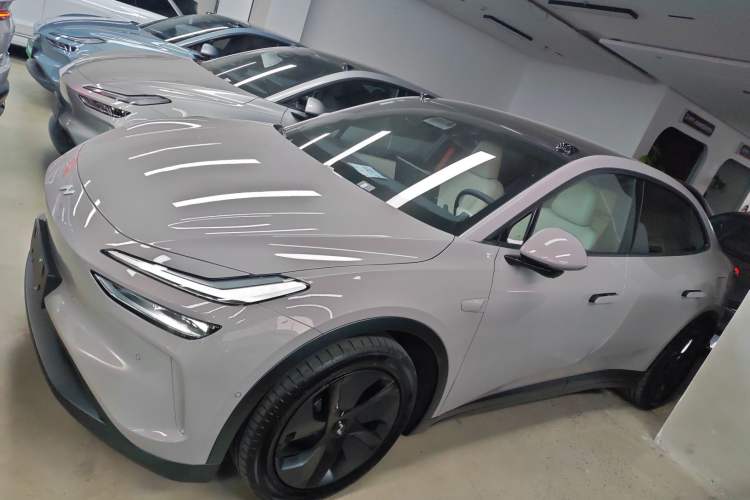 Used ONVO L60 2024 60 kWh Rear-Drive Version