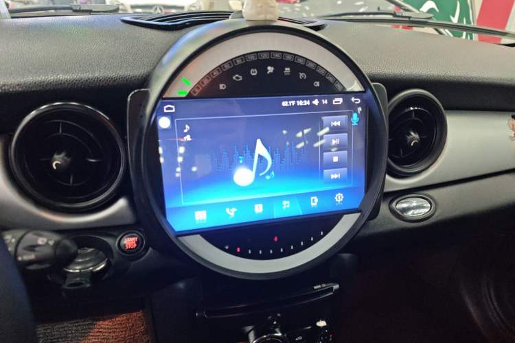 Used  MINI 2011 1.6L ONE