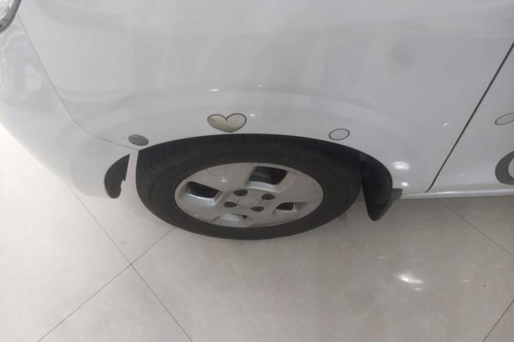 Used Roewe Clever 2021 302 km New Four-Seater Super-Efficient Version
