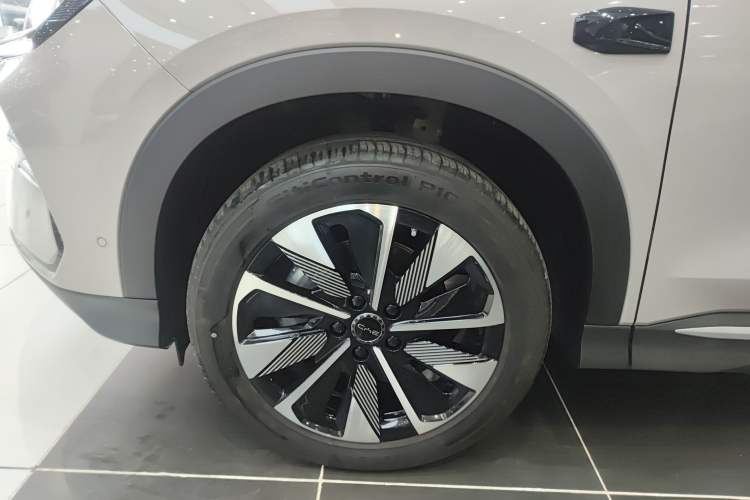 Used BYD Song PLUS New Energy 2025 DM-i Smart Drive 112KM Prestige Model