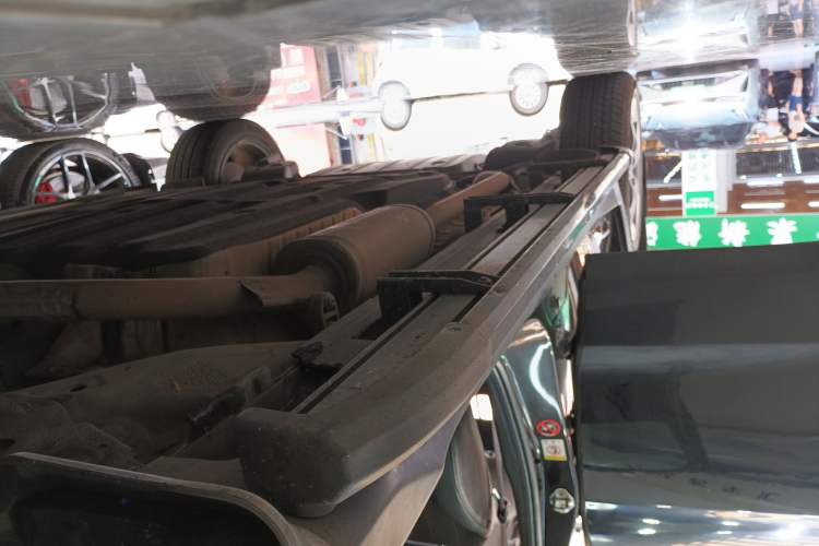 Used Honda Vezel 2015 1.8L CVT 2WD Luxury Model
