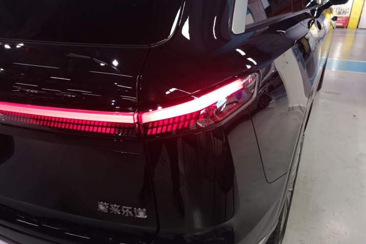 Used ONVO Luxeed L90 2025 Model—Ultra Six-Seater Version
