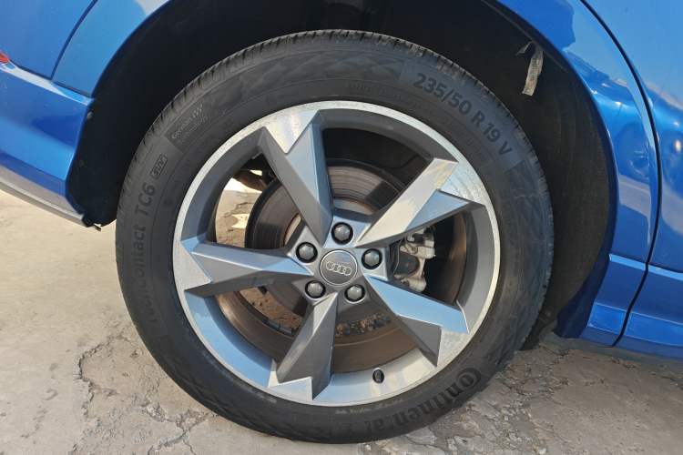 Used Audi Q3 2020 35 TFSI Fashion Dynamic Model