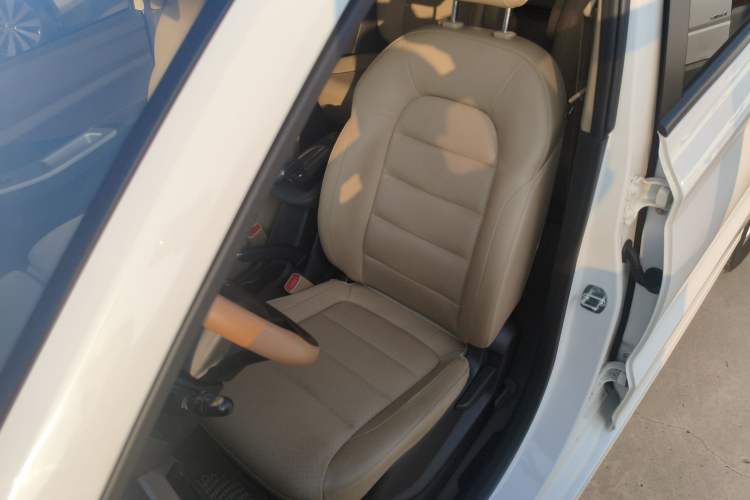 Used Wuling Hongguang 2019 1.5L S Comfort Edition China VI LAR
