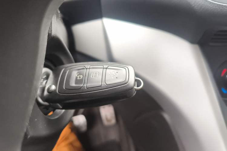 Used Ford Kuga 2015 1.5L GTDi Two-Wheel Drive Fashion Edition
