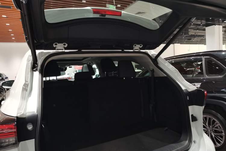 Used Toyota Highlander 2022 Dual-Engine 2.5L Four-Wheel Drive Prestige Version 7 Seats