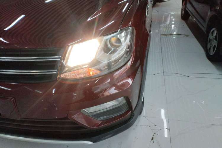 Used Dongfeng Fengon 370 2016 1.5L Manual Luxury 7-Seater
