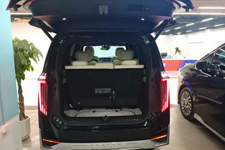 Used GAC Trumpchi M8 2023 Zongshi Series 400T Flagship Edition
