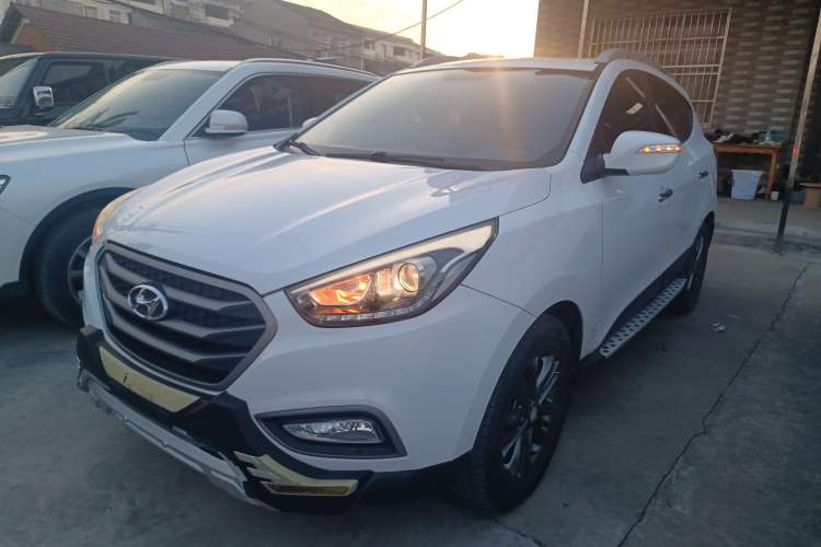 Used Hyundai ix35 2013 2.0L Automatic Two-Wheel Drive Smart GLS China IV Standard