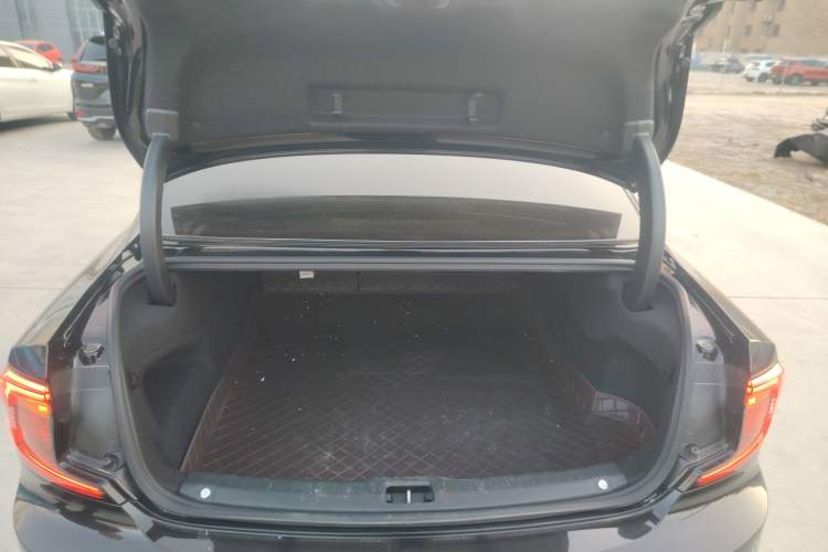 Used Volvo S90 2023 B5 Zhiyuan Luxury Edition
