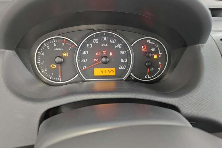 Used Suzuki Swift 2014 1.3L Manual Standard Edition
