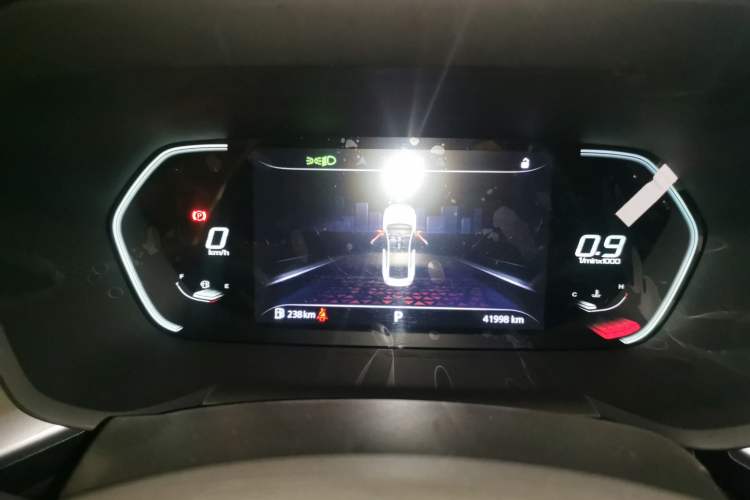 Used MG 5 2022 300TGI DCT Chao Yue Luxury Edition
