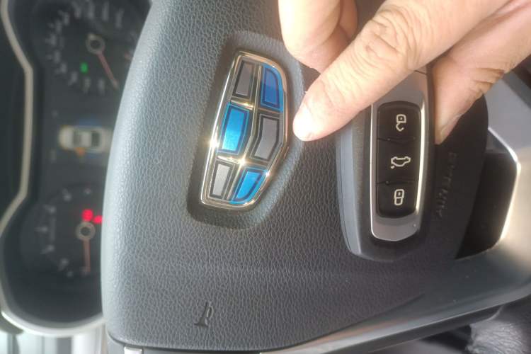 Used Geely Auto Emgrand GL 2018 1.4T DCT Prestige Smart Connectivity Version
