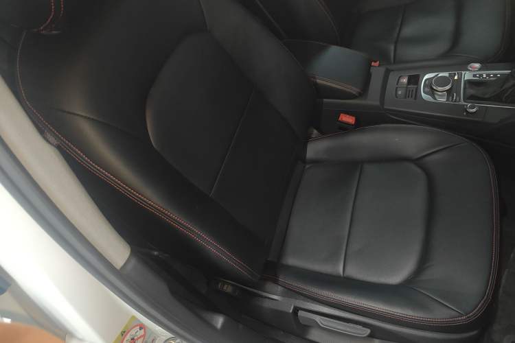 Used Audi A3 2020 Restyled Limousine 35 TFSI Ambition Version China VI
