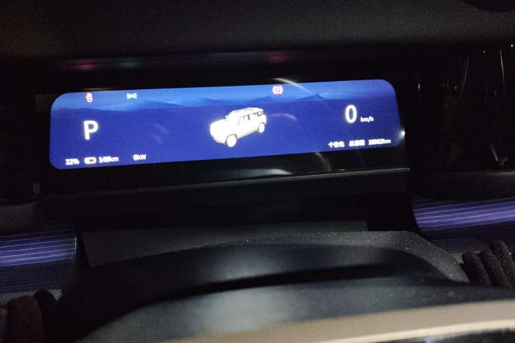 Used  03 2024 472km Four-Wheel Drive Long-Range Intelligent Advanced Version
