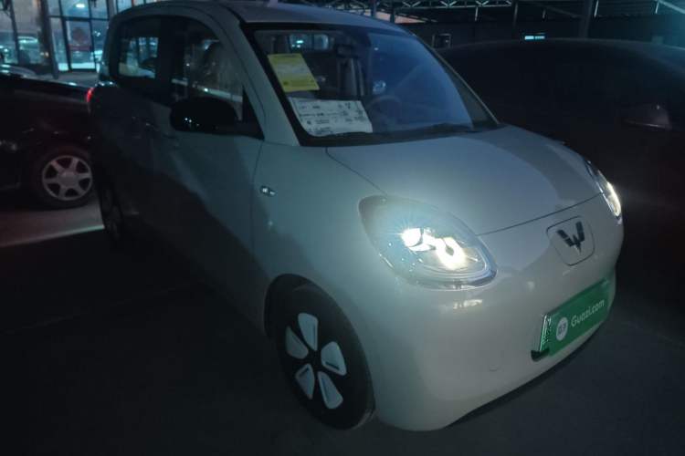 Used Wuling Hongguang MINIEV 2025 Four-Door Version Advanced Edition
