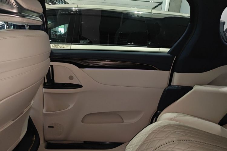 Used Buick GL8 2020 Avenir Avia Four-Seat Luxury Edition
