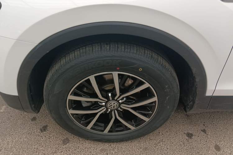 Used Volkswagen Tiguan L 2018 330TSI Automatic Two-Wheel Drive Luxury Edition