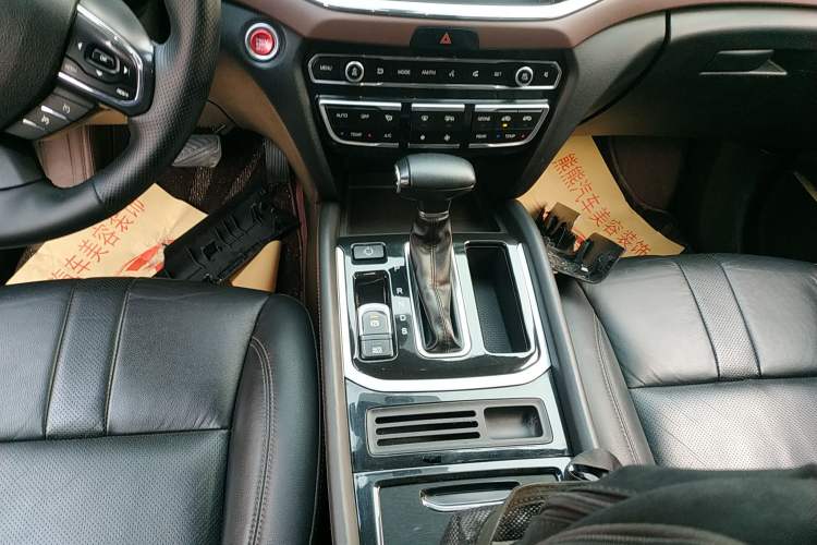 Used GAC Trumpchi GS8 2017 320T Two-Wheel Drive Luxury Edition (7 Seats)