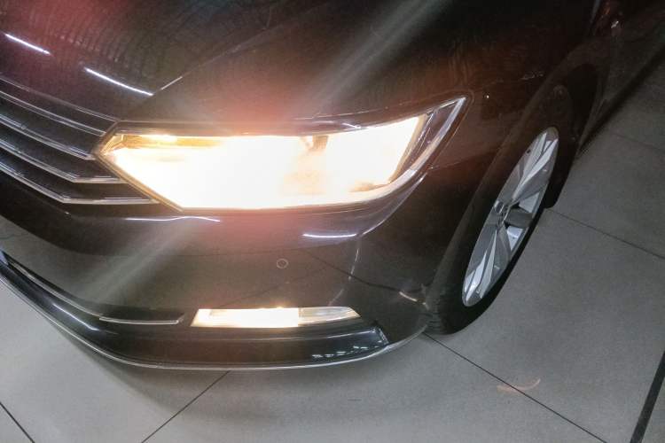 Used Volkswagen Magotan 2017 330TSI DSG Leading Model
