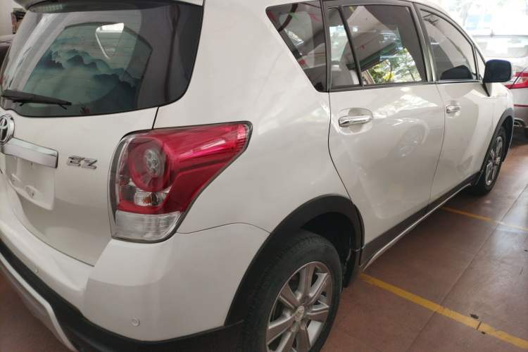 Used Toyota Verso 2015 180E CVT Crossover Edition