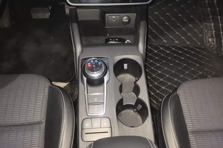 Used Ford Focus 2021 Hatchback EcoBoost 180 Automatic Titanium Edition
