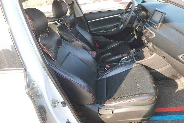 Used Hyundai Celesta 2017 1.6L Automatic Enjoyment Version GLS