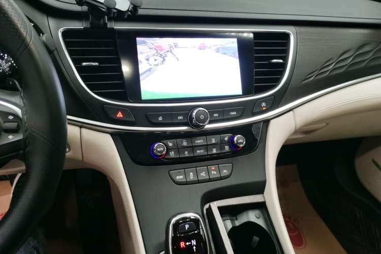 Used Buick LaCrosse 2022 Avenir Avia First Edition
