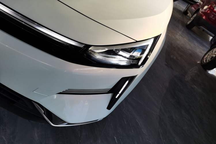 Used  L6 2023 125km Starship