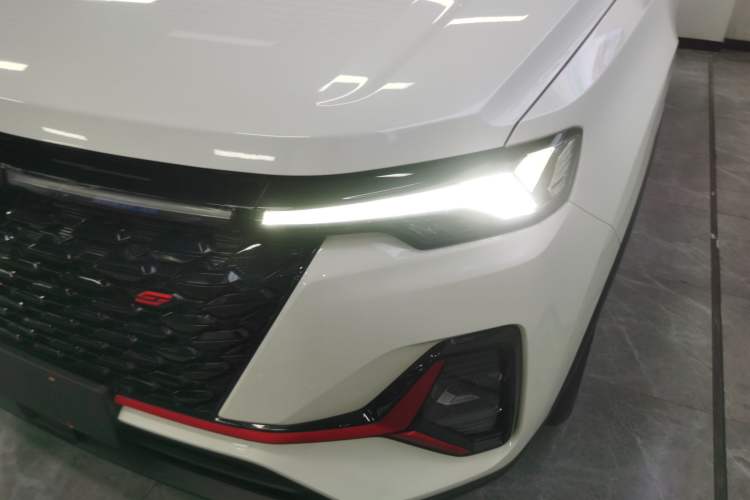 Used Changan CS35PLUS 2021 Revised Version Blue Whale NE 1.4T DCT Luxury Edition
