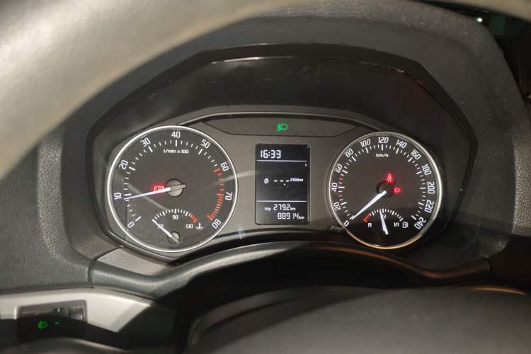 Used Skoda Octavia 2015 Classic Model 1.6L Manual Yijie Edition
