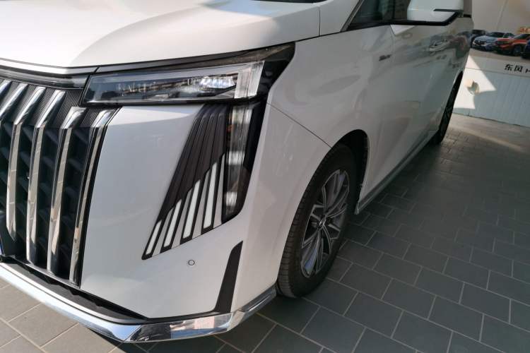 Used GAC Trumpchi M8 2024 Master Series Super Hybrid Edition