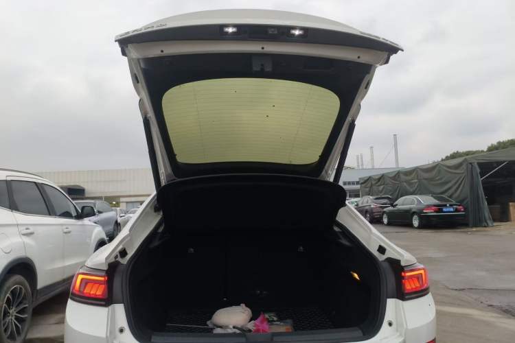 Used Volkswagen Lamando 2022 Lavida L 280TSI DSG Cool & Spicy Edition
