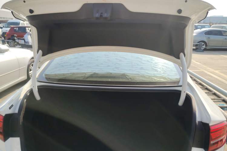 Used Volkswagen Lamando 2019 230TSI DSG Fashion Edition China V Standard